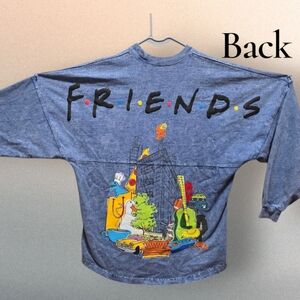 Friends 30years Memorbillia Shirt. Size Meduim Adult